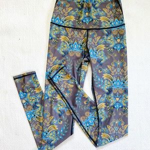 Yoga Democracy Size S workout tights
